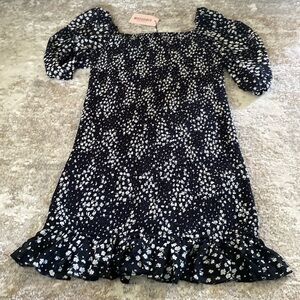 Women’s floral dresses